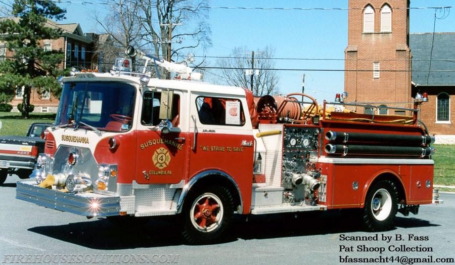 1971 Mack CF600 Pumper